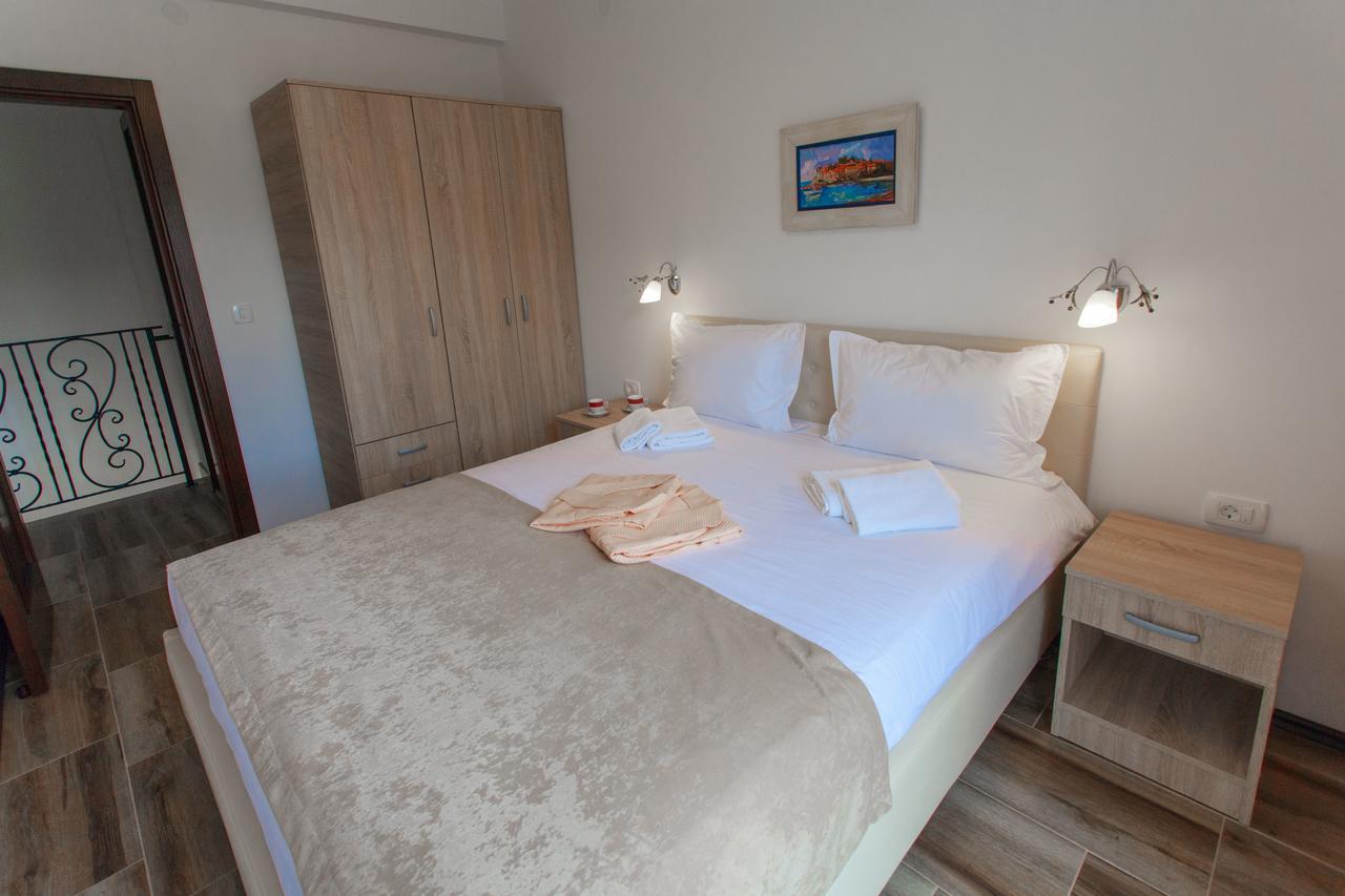 Appartamento Rosmarino Sveti Stefan Esterno foto