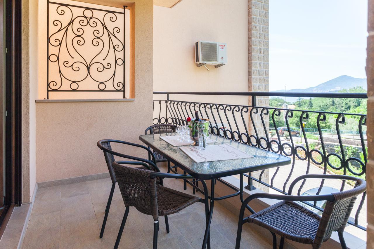 Appartamento Rosmarino Sveti Stefan Esterno foto